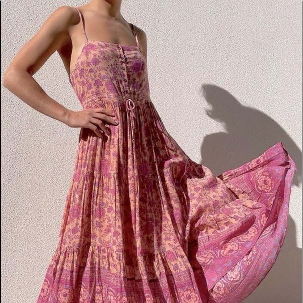 Folk song strappy